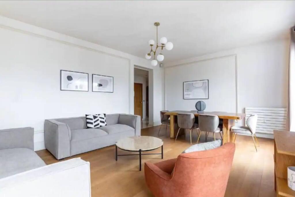 Avenue Montaigne Luxury Apartment 2Br 4P Párizs Kültér fotó